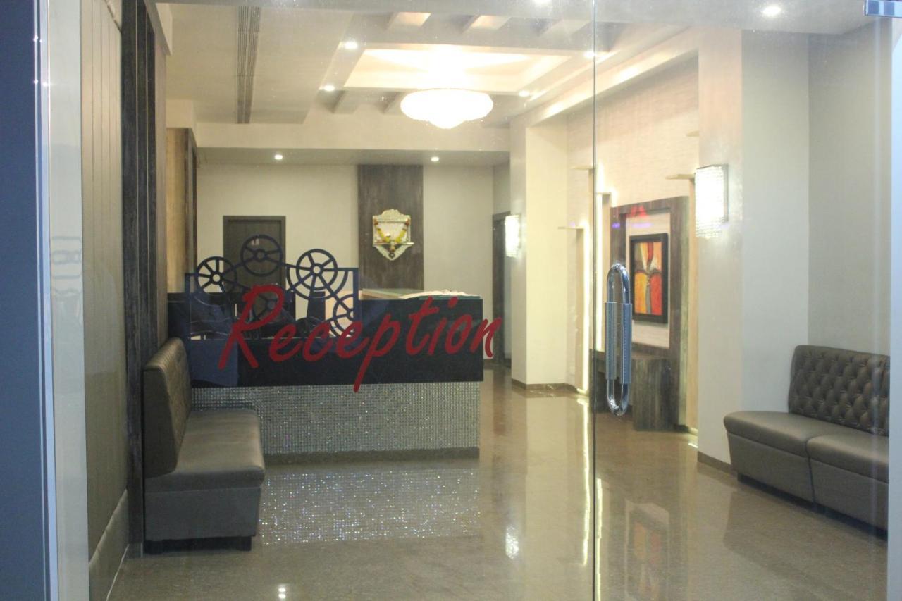 Nimantran Navi Mumbai Exterior foto