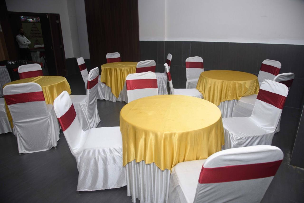 Nimantran Navi Mumbai Exterior foto