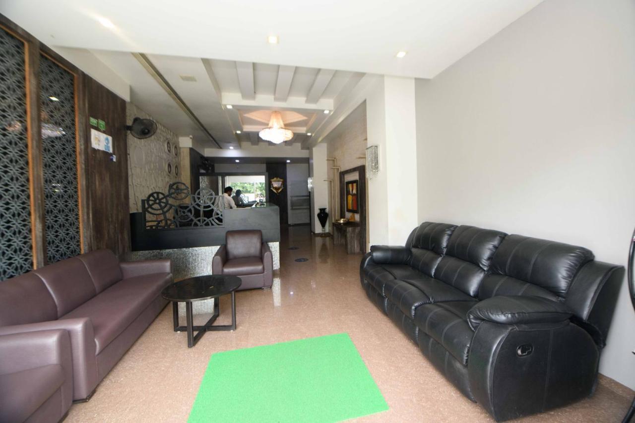 Nimantran Navi Mumbai Exterior foto