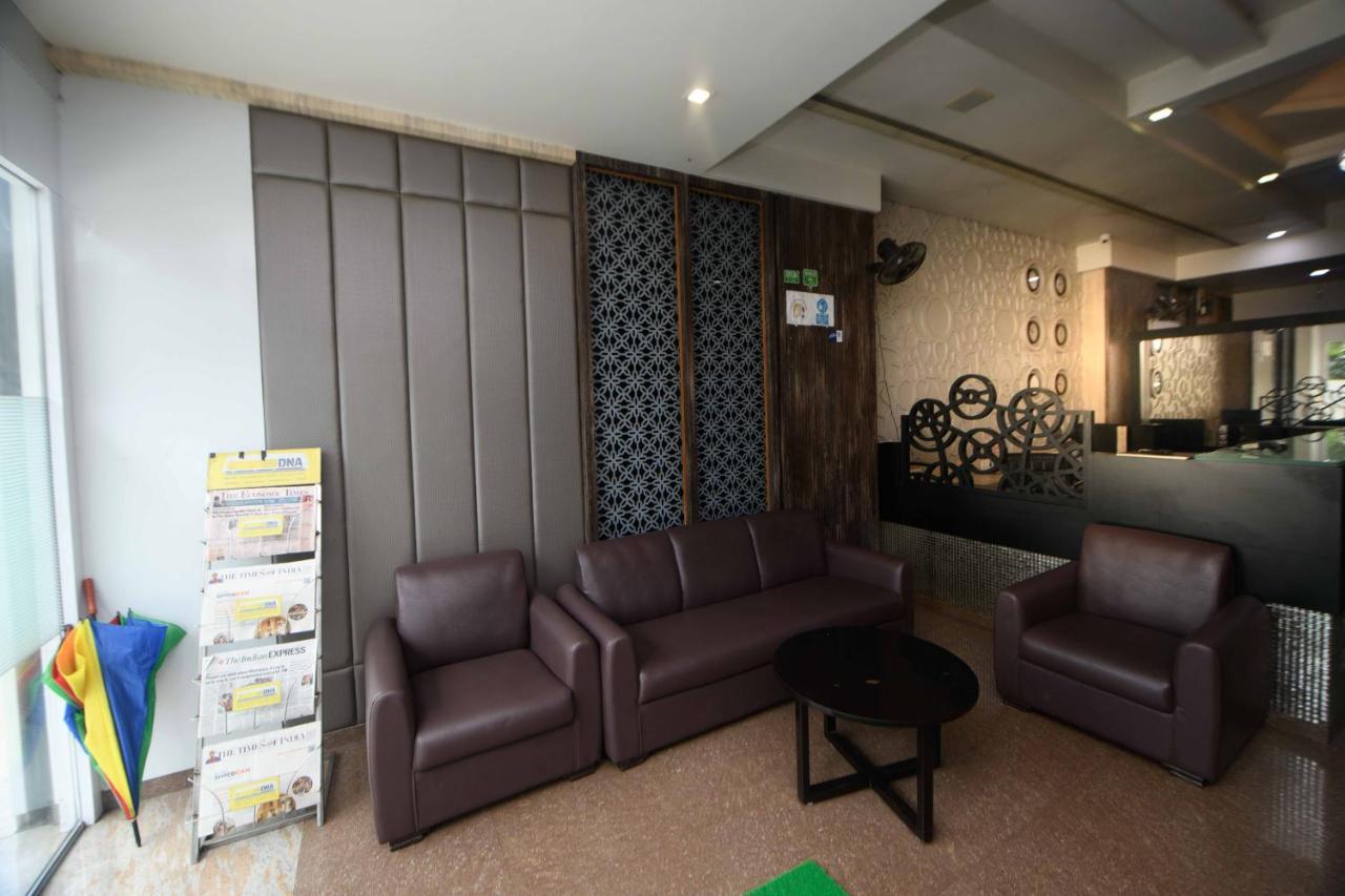 Nimantran Navi Mumbai Exterior foto