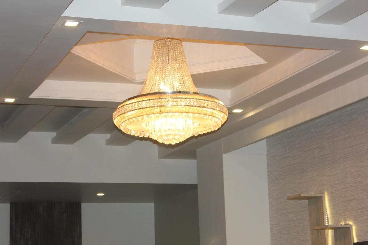 Nimantran Navi Mumbai Exterior foto