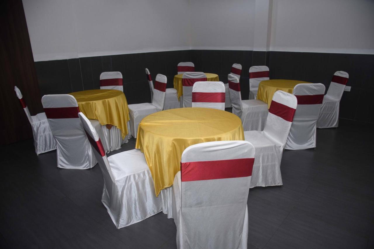 Nimantran Navi Mumbai Exterior foto
