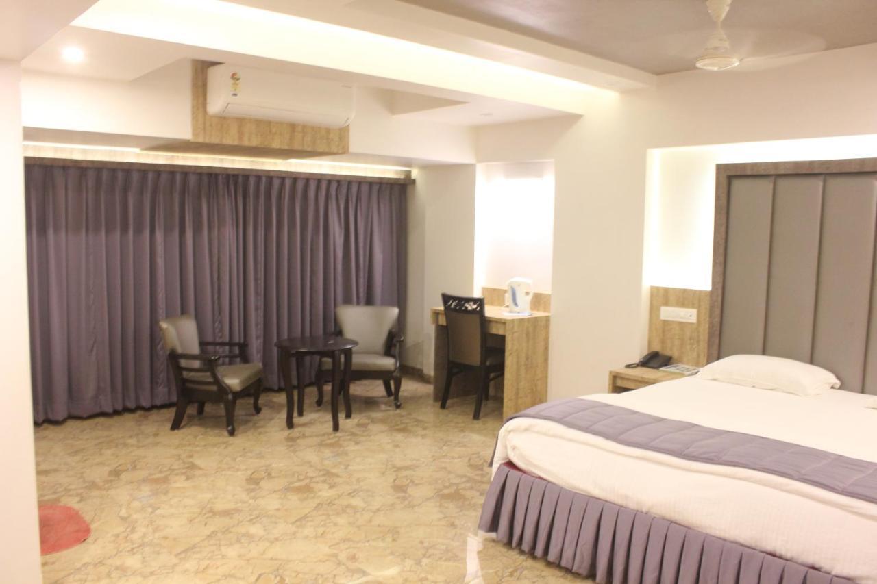 Nimantran Navi Mumbai Exterior foto